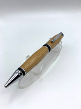 Load image into Gallery viewer, New York in Wine Barrel Oak on Platinum