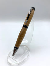 Load image into Gallery viewer, New York in Wine Barrel Oak on Black Titanium